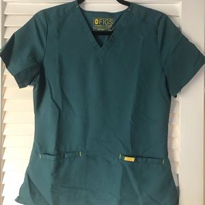 XS Figs Casma Scrub Top